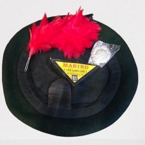Beret R / Green With Hackle And Badge